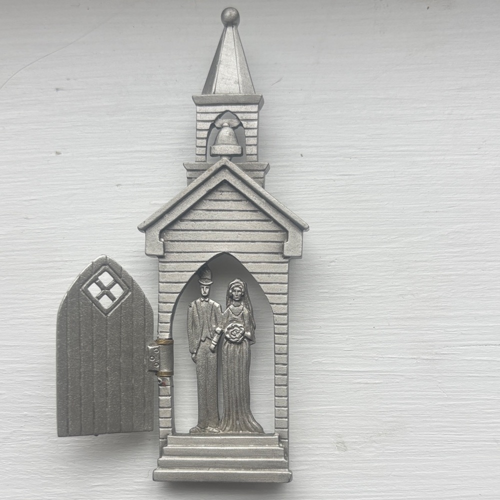 Charming Silver Church Pin with Couple